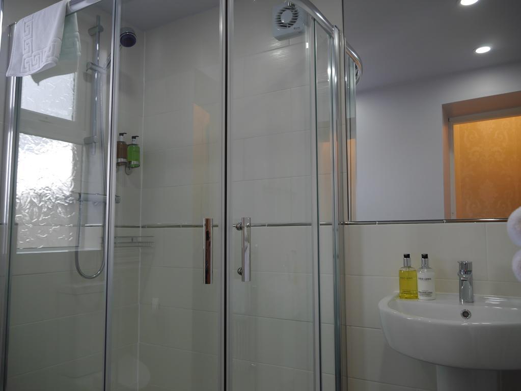 Haversham House - Adults Only 랜디드노 객실 사진